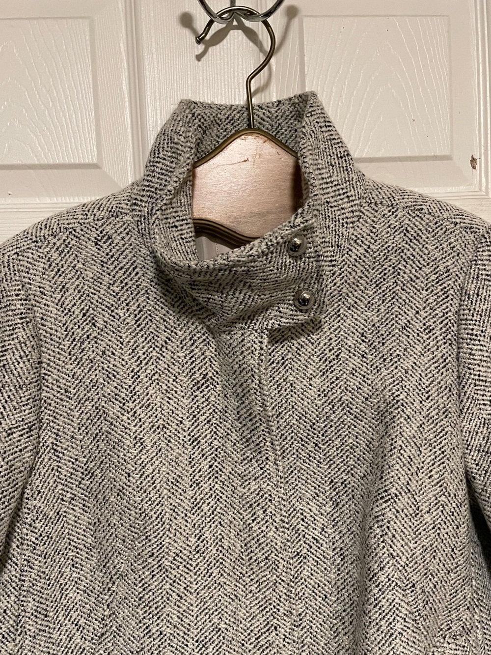 New LOFT Herringbone Funnel Neck
Coat Herringbone Wool-Blend Coat - Picture 6 of 13